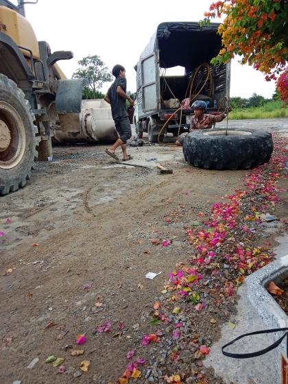 VÁ VỎ LƯU ĐỘNG BẾN LỨC